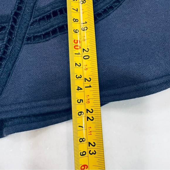 Tibi New York Women’s Embroidered Cut-out Top Cottton Navy Blue Sz Small - Picture 4 of 10